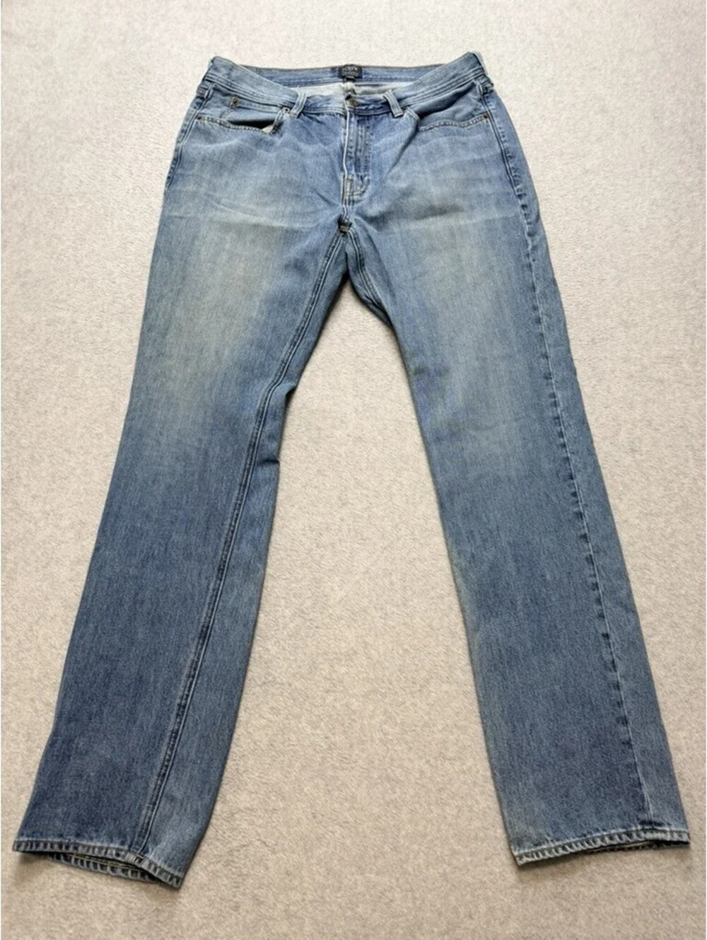 J Crew The Sutton Mens Straight Leg Jeans 34x34 Light Wash Faded Blue Denim